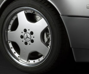 Mercedes-Benz E60 AMG z 1993 roku po kuracji w Overdrive