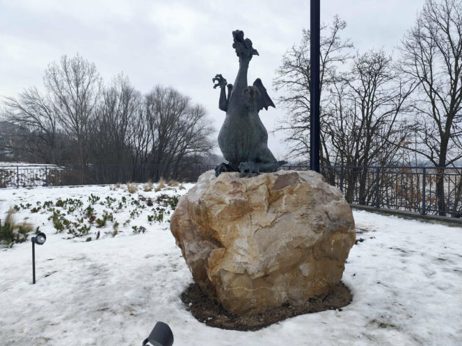 W Krakowie, jest drugi Smok Wawelski! Przez lata niszczał w zapomnieniu, teraz ma nowe życie