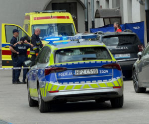Kobieta wypadła z szóstego piętra. Zginęła na miejscu