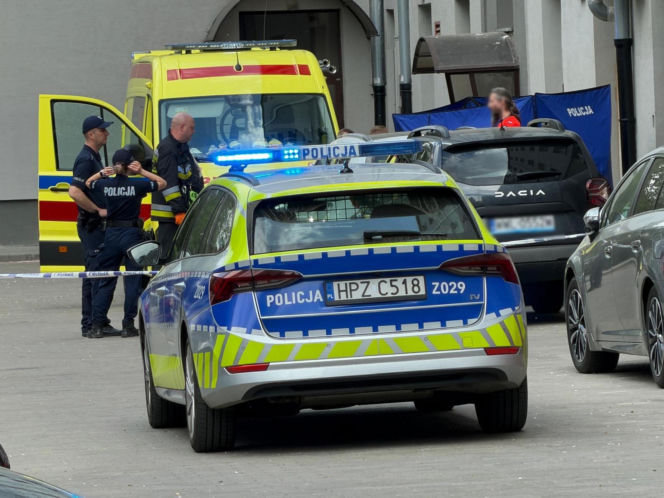 Kobieta wypadła z szóstego piętra. Zginęła na miejscu