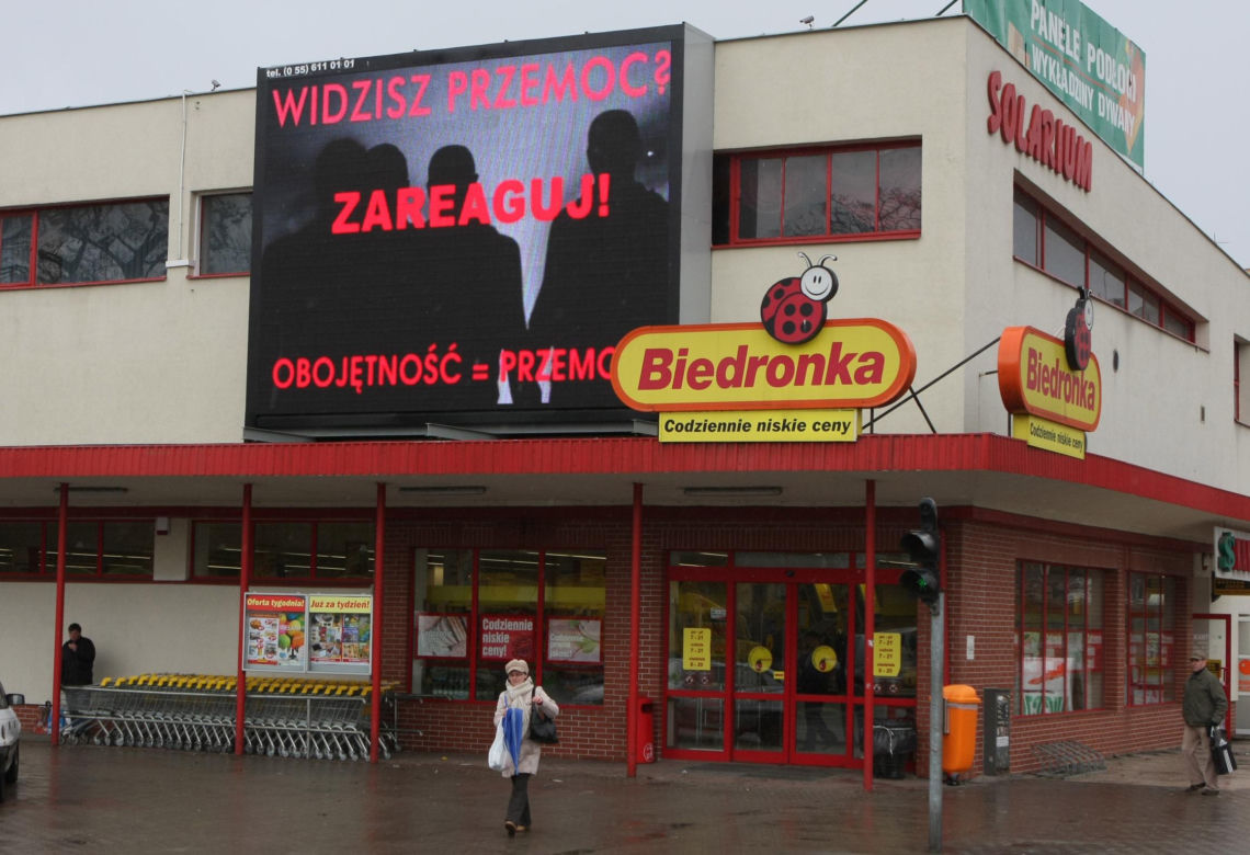 Tak dawniej wyglądały Biedronki w Polsce! Pierwszy sklep otwarto w Poznaniu