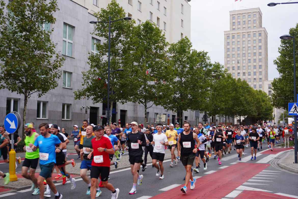 Uczestnicy Maratonu Warszawskiego 2025