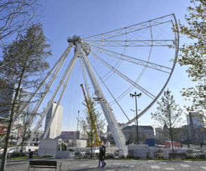Dziwny obiekt w centrum Warszawy. Co tu powstaje? Stolica już stroi się na Boże Narodzenie!