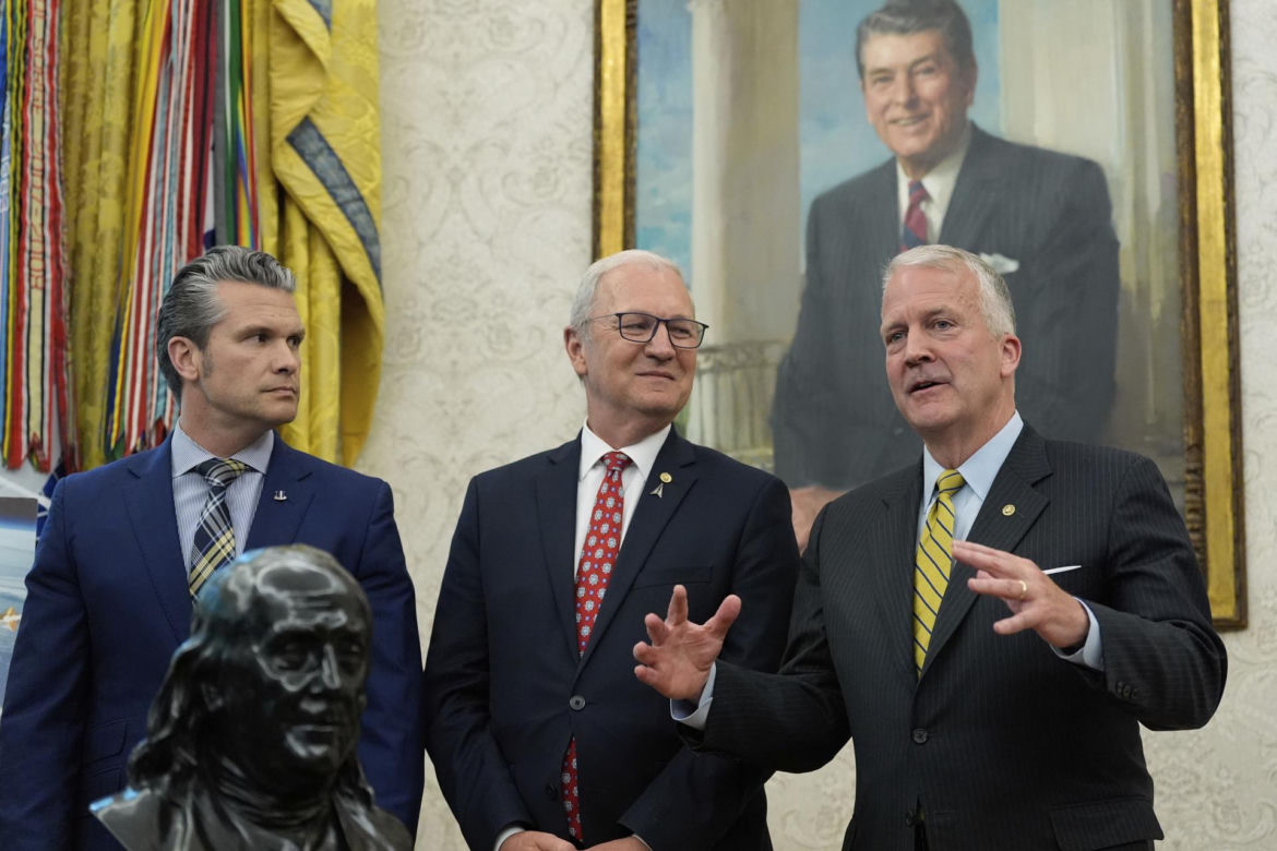 Kosmiczna Złota Kopuła ochroni Amerykę. Trump chce wydać na nią $175 miliardów