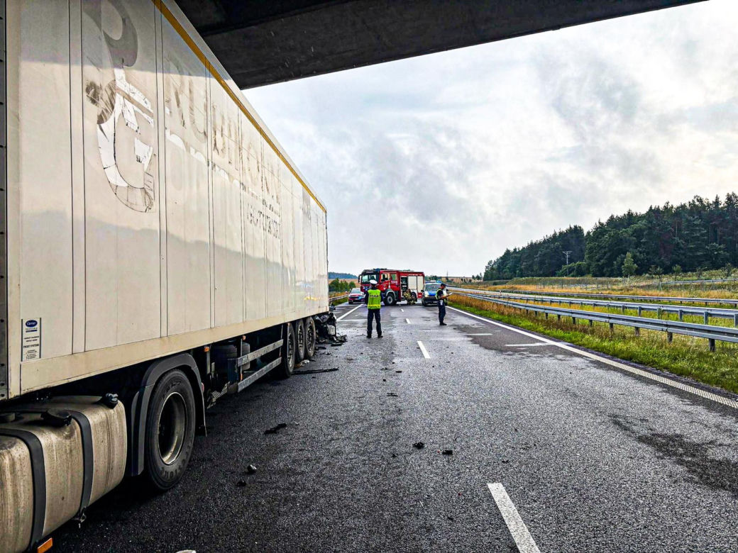 Wypadek na S7 pod Nidzicą. Trzy osoby nie żyją