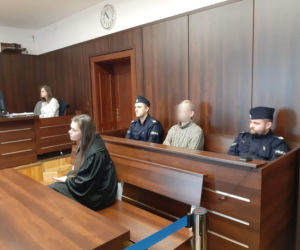 Matka, jej partner i dziadek dziewczynek dopuszczali się strasznych rzeczy