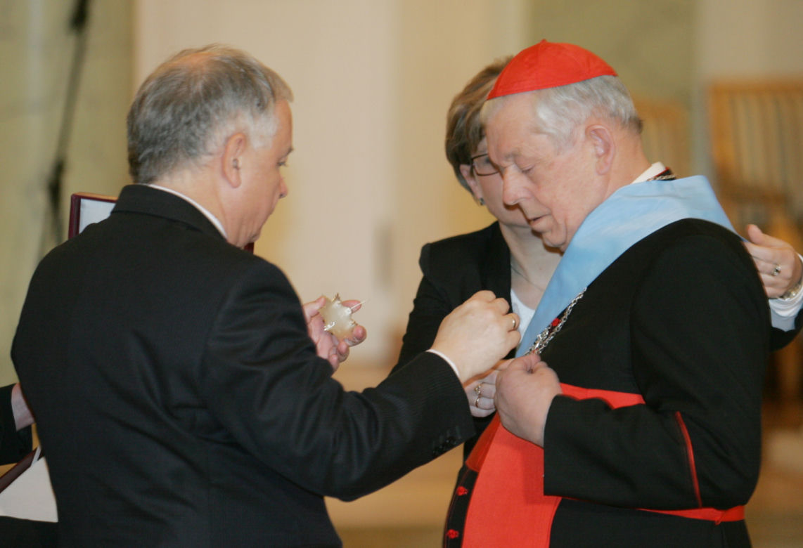 Kardynał Józef Glemp wygrał z nałogiem