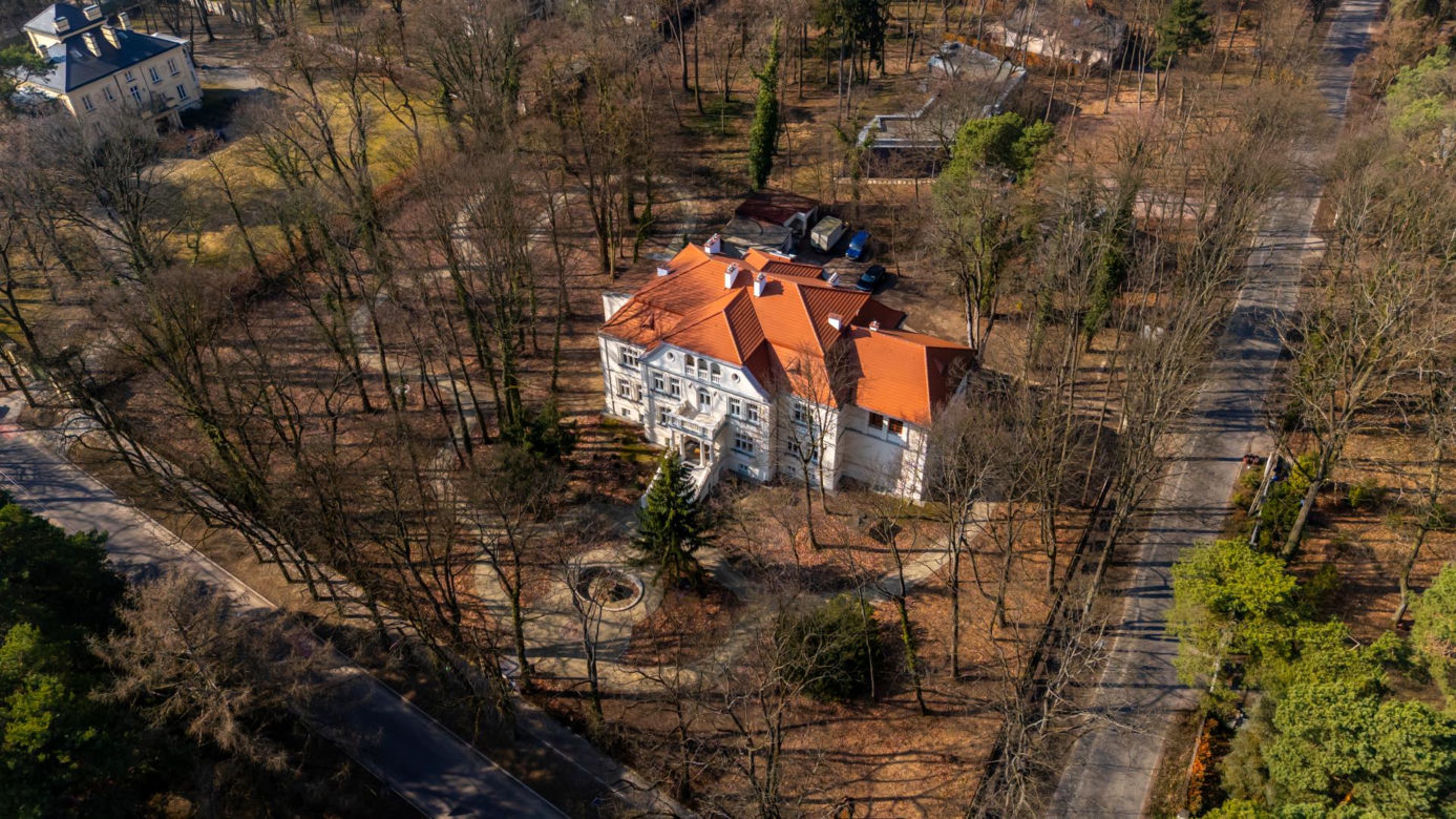Willa Waleria ul. Spacerowa, Milanówek