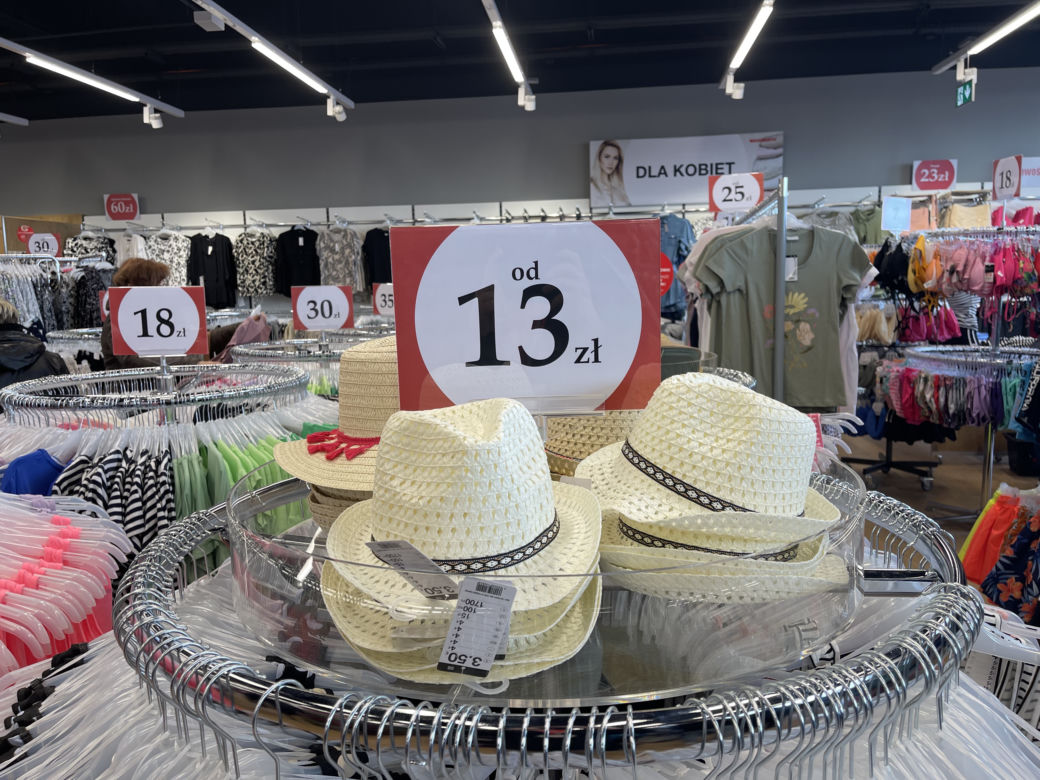 Otwarcie pierwszego w Polsce sklepu Woolworth w centrum handlowym Atut w Krakowie