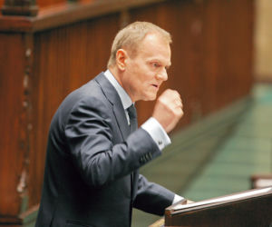 Tusk szykuje odsiecz