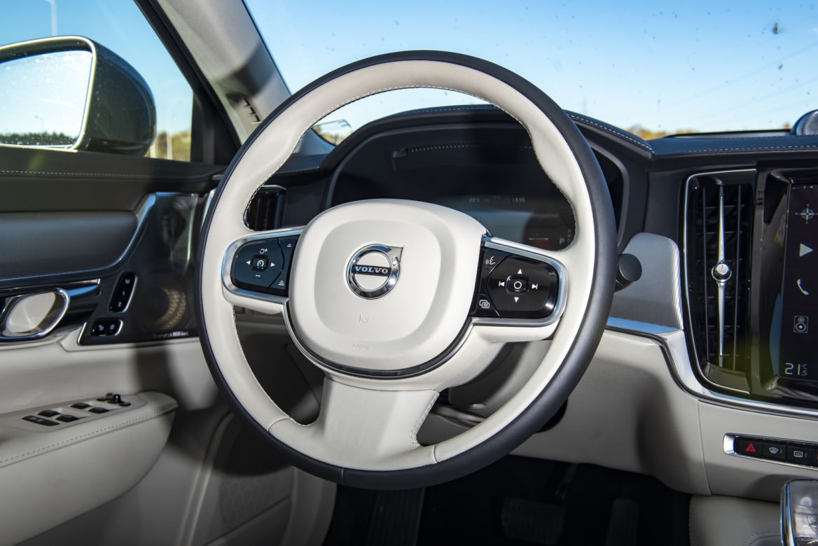 Volvo S90 T8 AWD Plug-in Hybrid Inscription