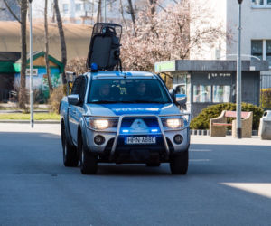 Koronawirus w Trójmieście. Zostań w domu - apeluje policja przez megafony i drony [ZDJĘCIA]
