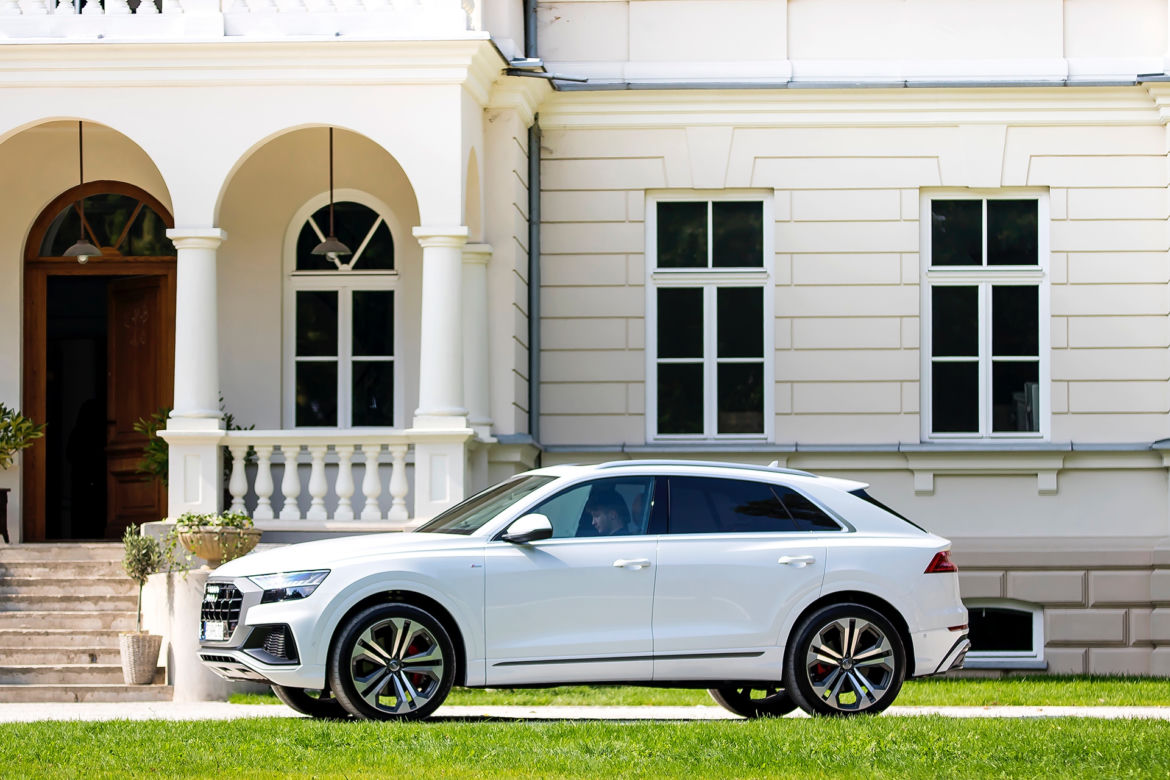 Audi Q8 50 TDI quattro tiptronic 
