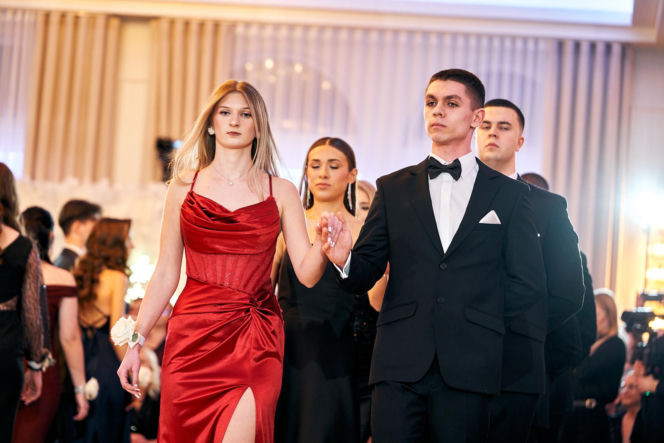 Studniówka siedleckiej Królówki 2026 - walc i polonez