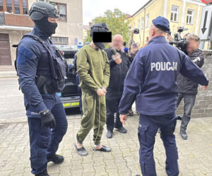 19-latek dokonał ataku w szkole w Ostrołęce. Usłyszał zarzuty