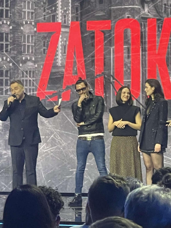 Spodnie spłatały figla Bartoszowi Gelnerowi na ramówce TVP