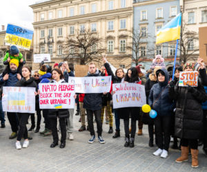 Protesty na Rynku Głównym w Krakowie