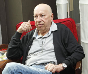 Jerzy Stuhr przed śmiercią nie chciał rozmawiać z księdzem