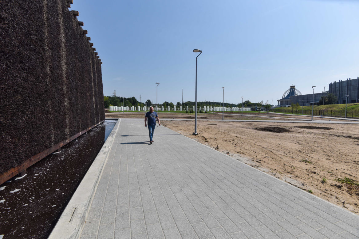 Park pamięci Narodowej w Torunie Ojca Rydzyka