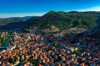 To jedyny kraj w Europie z piramidami. Suwerenność ma od kilku dekad