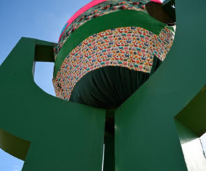 Pomnik Ziemniaka w wielkanocnej odsłonie