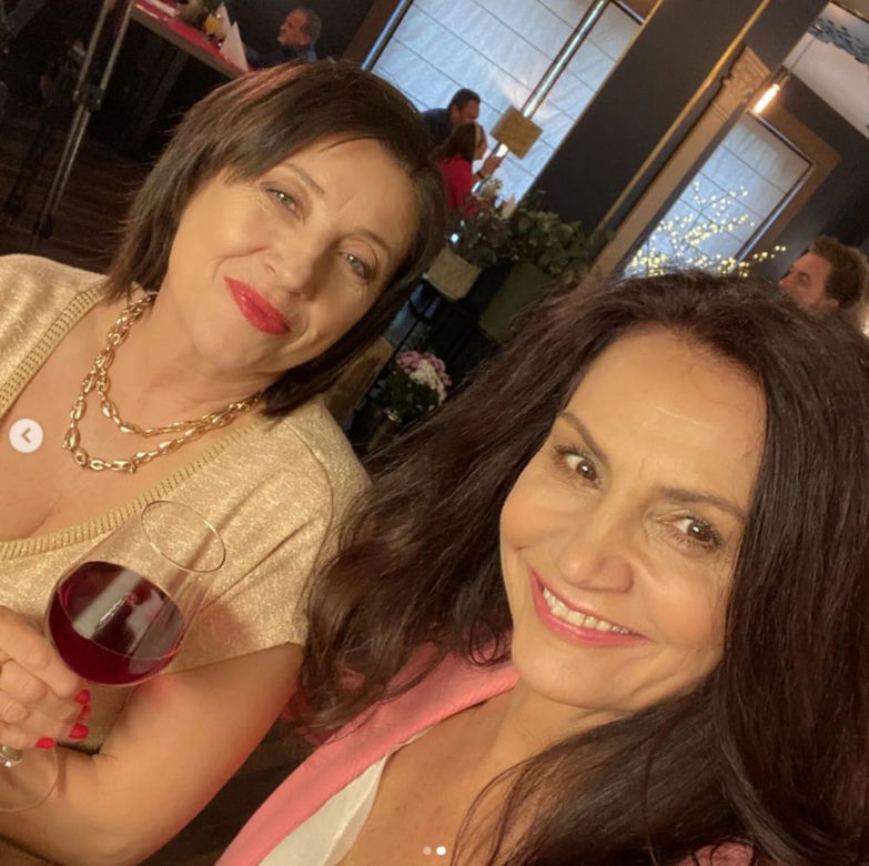 M jak miłość na planie po wakacjach 2022. Aleksandra (Małgorzata Pieczyńska), Iwona Kryńska (Hanna Śleszyńska)