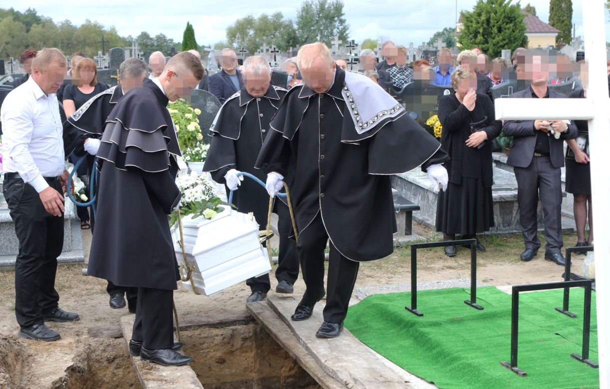 Pogrzeb zamordowanej Moniki i jej syna Oskarka