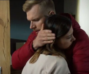 M jak miłość, odcinek 1366. Artur (Tomasz Ciachorowski), Iza (Adriana Kalska)