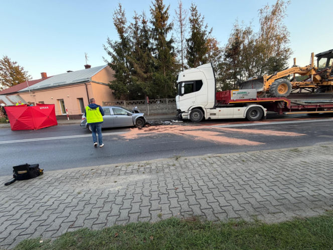 35-latek zginął w czołowym zderzeniu z ciężarówką