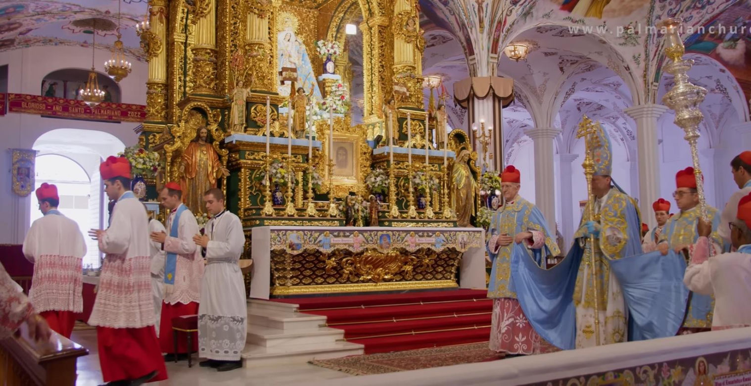 Tak wygląda wnętrze Kościoła Palmariańskiego 