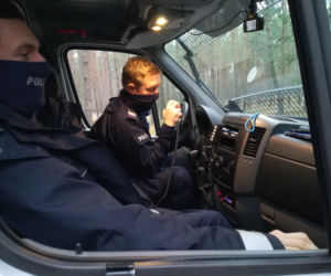 89-latek postawił na nogi policjantów z Torunia. Znaleźli go w lesie