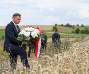 Prezydent Andrzej Duda oddał hołd ofiarom rzezi wołyńskiej