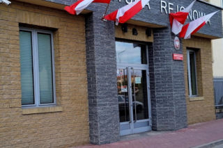 Atak na wójt Starej Kornicy. 42-latek czeka na zarzuty