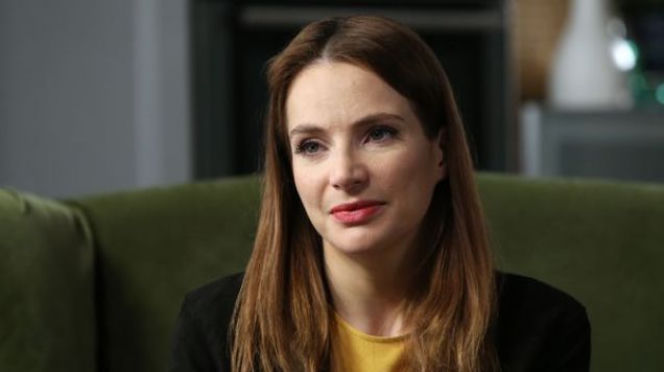 Barwy szczęścia odc. 1485. Agnieszka (Anna Dereszowska)