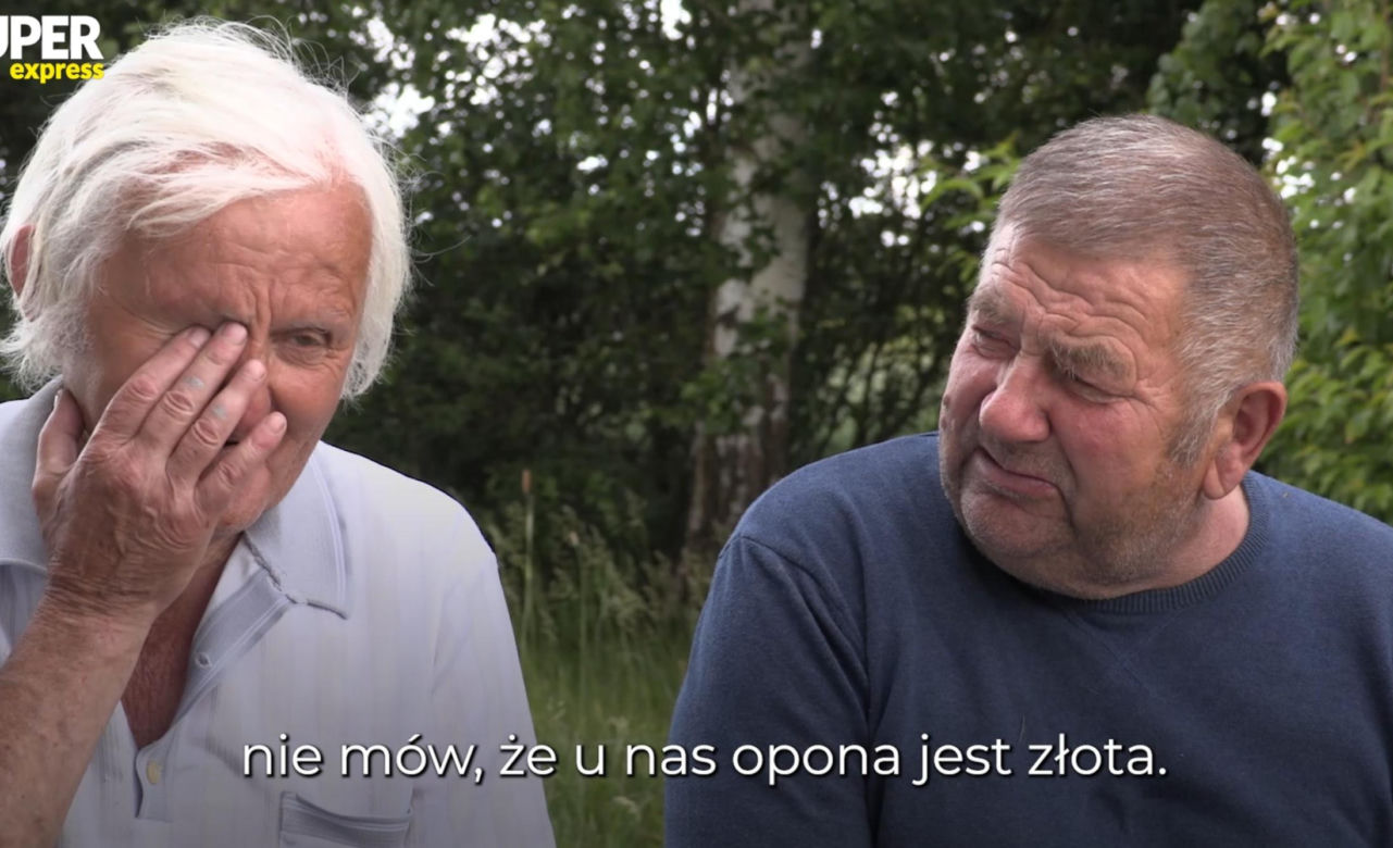 Rolnicy. Podlasie. Andrzej z Plutycz pokazał ODNOWIONE podwórko. Śliczny ogródek, wielkie zmiany. Goście będą zachwyceni