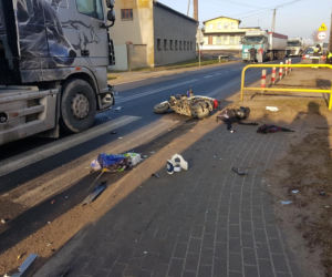 UWAGA! Wypadek na DK 25 w Mąkowarsku! Spore utrudnienia dla kierowców! [ZDJĘCIA]