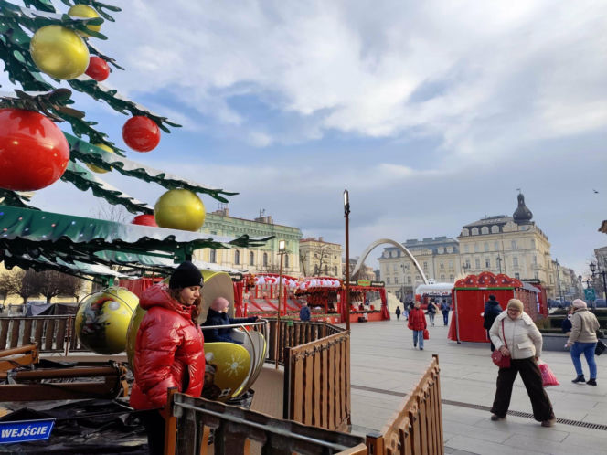 Piękna, ale droga. Niezwykła karuzela na "Galicyjskim Kiermaszu Adwentowym"
