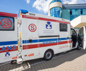 Wrocławski szpital ma najnowocześniejszą karetkę w Polsce