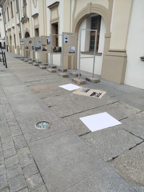 18-latek zniszczył wystawę przed muzeum w Rawiczu