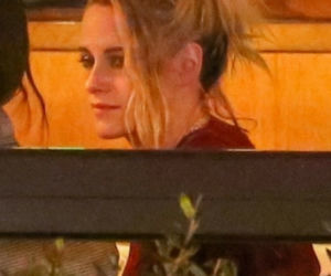 Kristen Stewart i Ashley Benson na kolacji