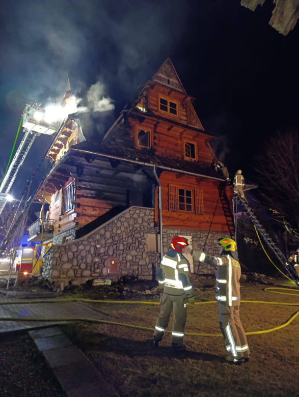 Podpaliła dom w ludźmi w środku. Było blisko tragedii 
