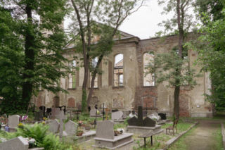 Ruiny kościoła ewangelickiego w Miłkowie na Dolnym Śląsku