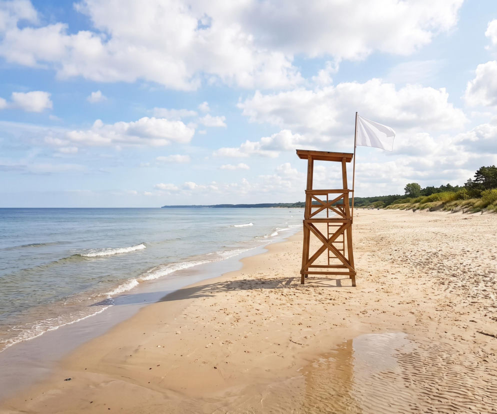 Sinice Ustka. Czy w Ustce można się kąpać 10.08? Flaga, warunki pogodowe