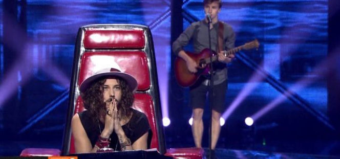 Volodymir Borovskyi - samouk grający na ulicy. Zaśpiewał jak Ed Sheeran 
