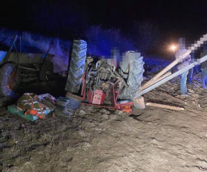 HORROR w Koniakowie. Ciągnik zgniótł rolnika! Mężczyzna jest połamany [ZDJĘCIA]