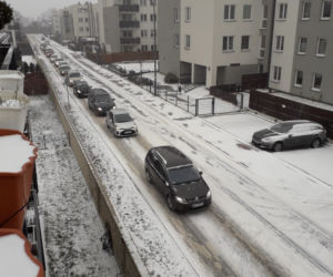 Zamieć śnieżna paraliżuje Warszawę