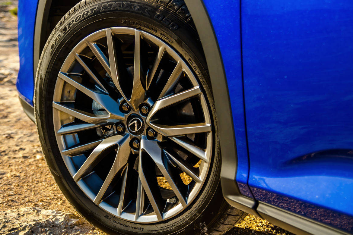 Lexus RX lifting 2020