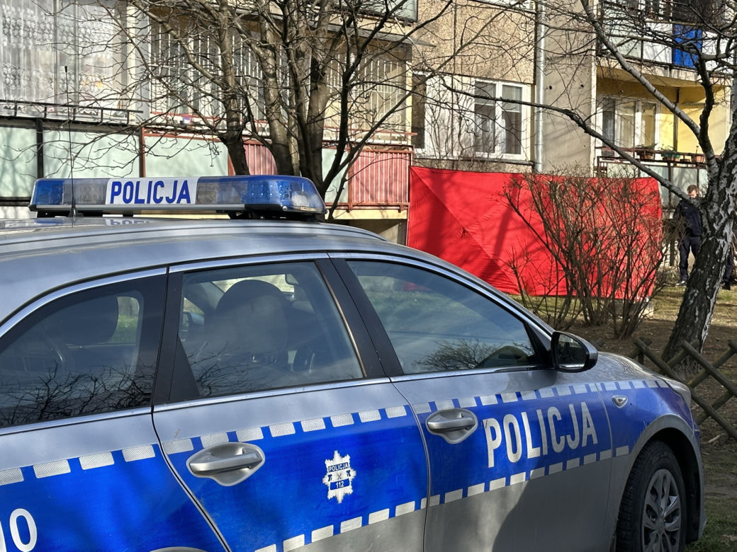 Dramat na osiedlu w Pruszkowie. Nie żyje kobieta