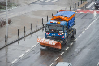 Synoptycy zapowiadają na środę marznące opady deszczu w stolicy