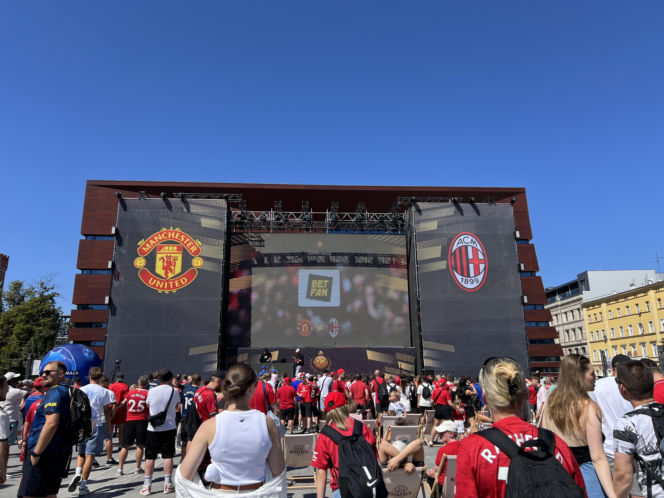 Kibice Manchesteru United i Milanu